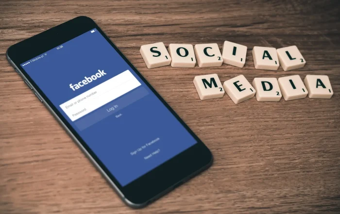 E-réputation : pourquoi les PME ont besoin d'un social media manager formé (et où le trouver) - firmbee-social-media-763731-1920 - Business Ereputation - Non classifié(e)