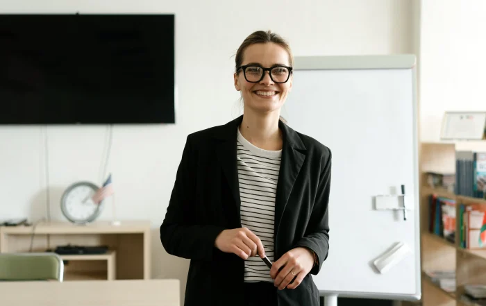 Comment structurer un support pédagogique pour mieux accompagner vos clients ? - pexels-mikhail-nilov-6980993 - Business Ereputation - Non classifié(e)